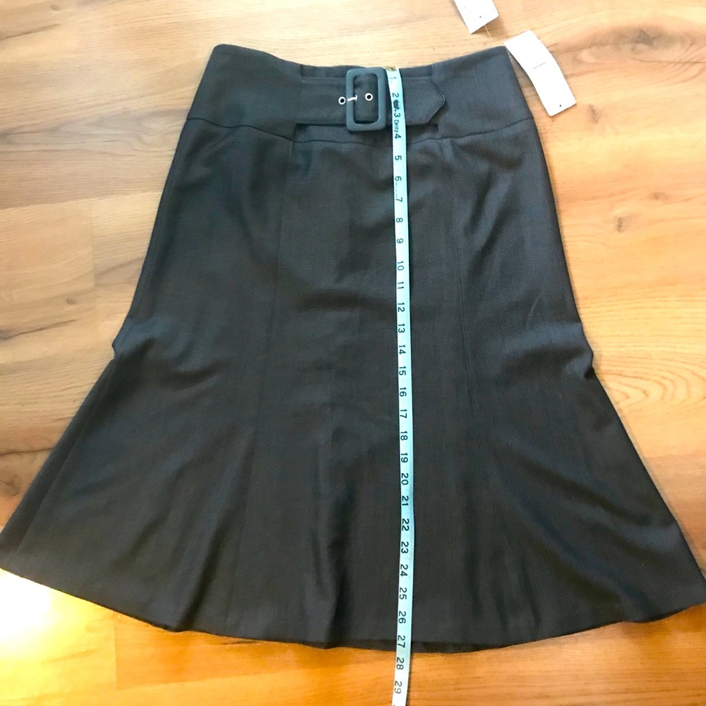 Very nice quality skirt. Never worn.